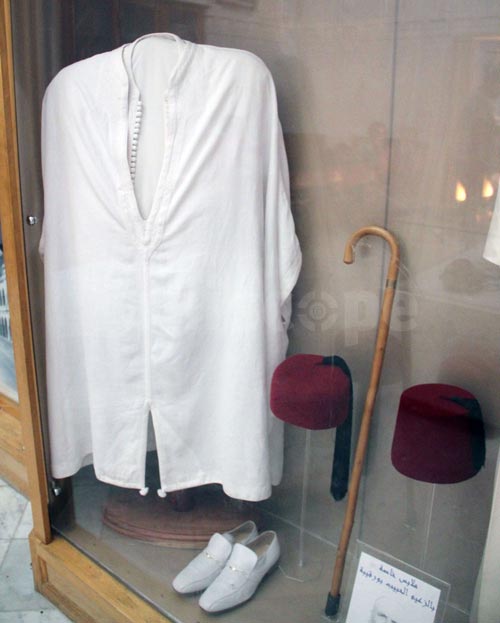 bourguiba-030811-14.jpg