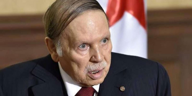 إقالة كاتب خطابات بوتفليقة من الرئاسة الجزائرية