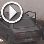 En vidéo:Des casseurs braquent les voitures à proximité du Djellaz