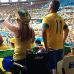 Mondial 2014 : Des images de fans bondissant de leur chaise roulante créent le trouble