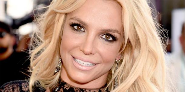 Britney Spears échappe à la mort pendant ses vacances à Hawaï