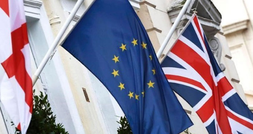 أكثر من نصف البريطانيين يريدون البقاء في الاتحاد الأوروبي
