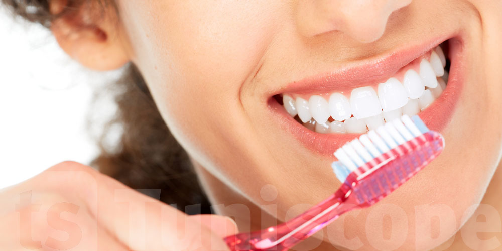 عاجل: ما تنظفش سنيك قبل النوم؟ خطر على قلبك كبير هاو علاش!