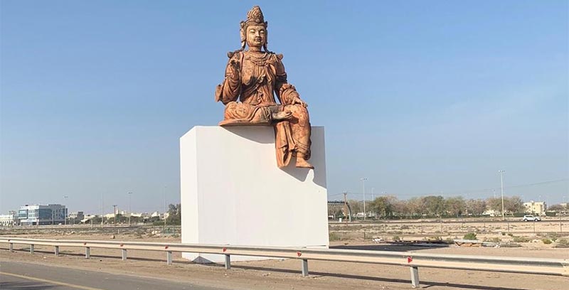 لماذا وضع ''تمثال'' لبوذا على طريق حيوي في الإمارات ؟