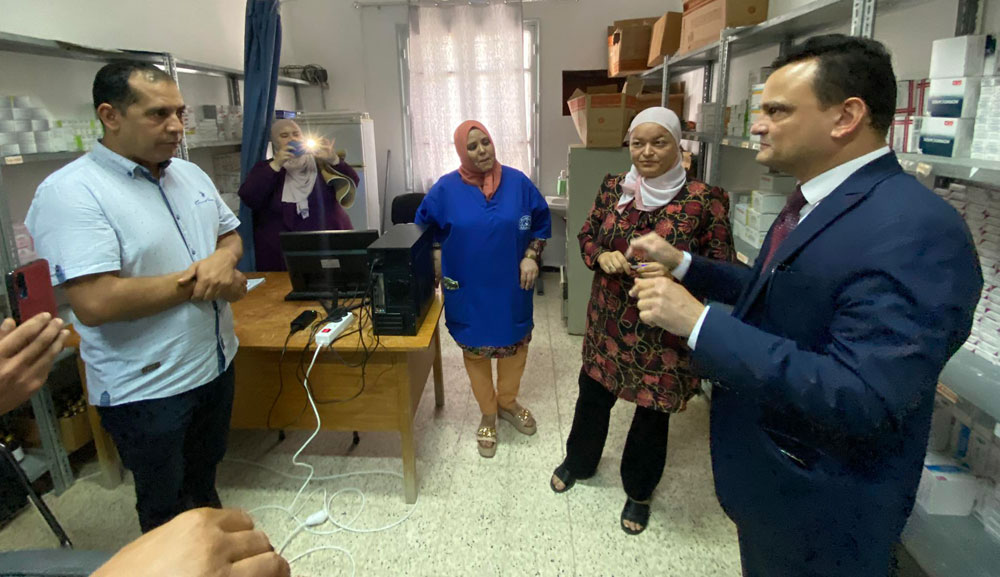 Aide Bulgare au développement : SEM Veselin DYANKOV ambassadeur de Bulgarie en Tunisie inaugure le dispensaire totalement rénové et équipé de matériaux médicaux au profit des habitants de la région Ksar-Gafsa