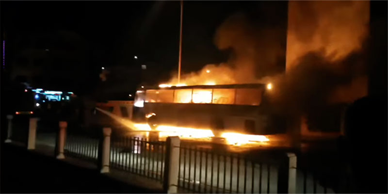 Un bus de la SNT carbonisé à El Mourouj 3