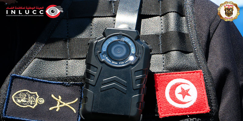 Une caméra sera désormais intégrée à l’uniforme des douaniers