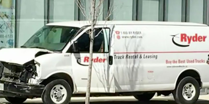 Au Canada, une camionnette renverse des piétons dans le centre de Toronto