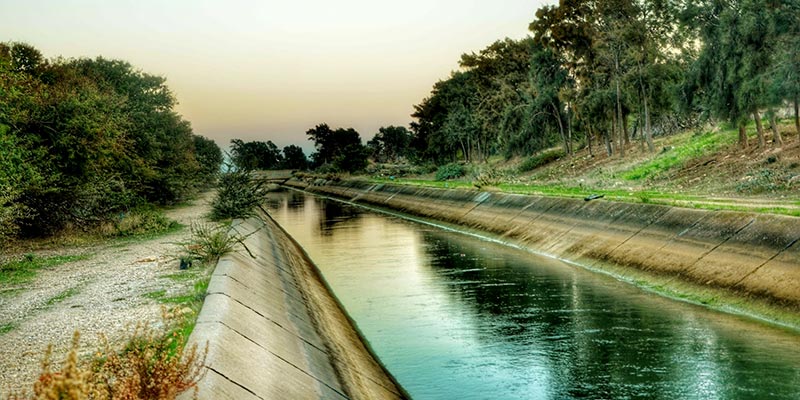  A Fondouk Jedid, sit-in et arrêt de la pompe du canal Majerda desservant l'eau potable