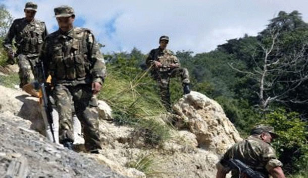 L’armée algérienne détruit un abri de terroristes et 500 kilogrammes d’explosifs, à Boumerdès