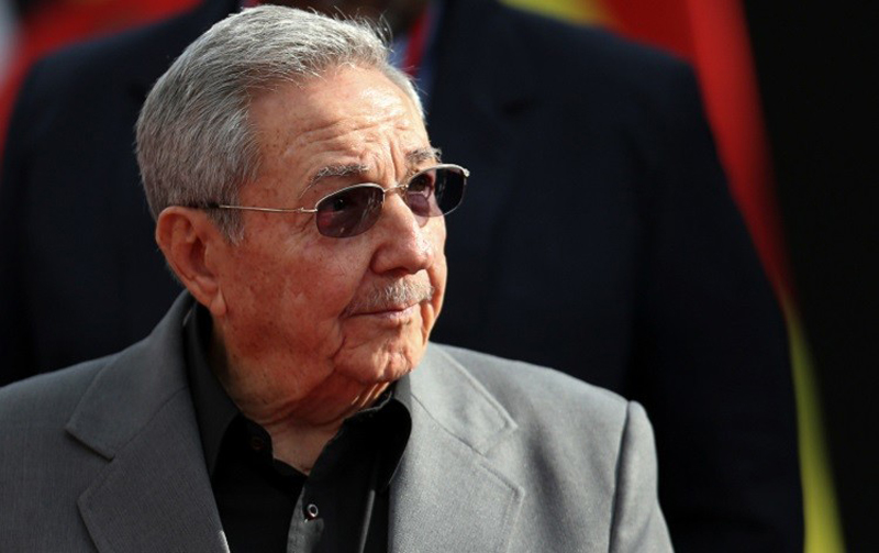رئيس جديد ينهي عهد ''آل كاسترو'' في كوبا