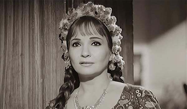 بعد تسريب ممرضة لصورة شادية في الغيبوبة، السيسي يكلف الحرس الرئاسي بحماية الفنانة المعتزلة من الفضوليين