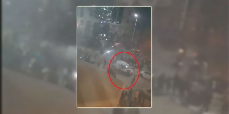 بالفيديو، سائق سيارة يدهس المحتفلين بفوز الترجي وسط مدينة نابل