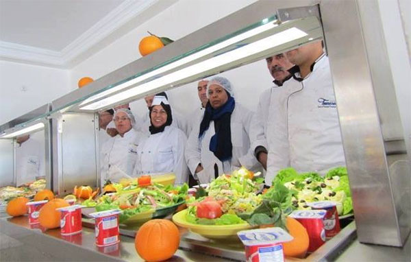 بالصّور : دورة تكوينية لطباخي المطاعم المدرسية