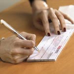Amnistie générale pour les Tunisiens installés en Libye et poursuivis pour émission de chèques sans provision