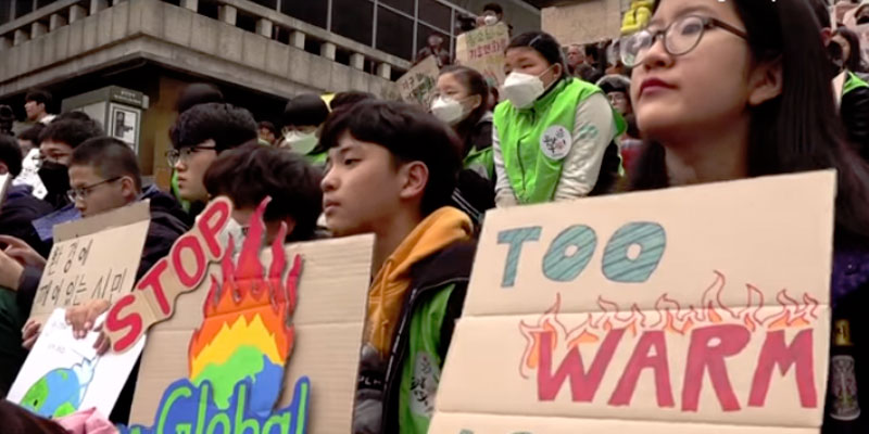 Dans plus de 100 pays, grandes manifestations des jeunes contre l'inaction climatique 