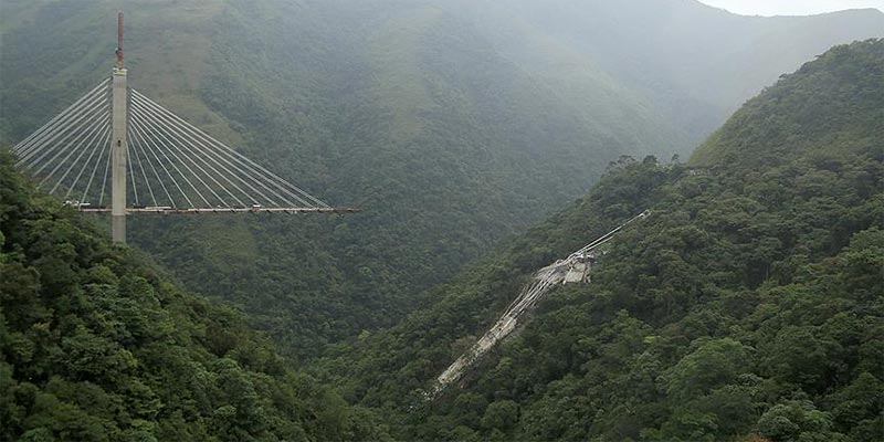 كولومبيا.. انتهاء أعمال البحث عن مفقودين في حادث انهيار جسر قيد الإنشاء