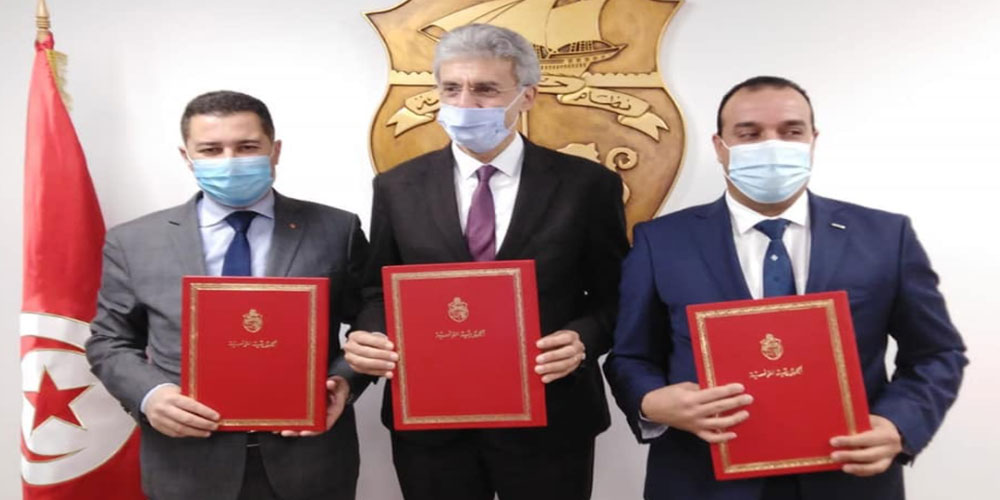  توقيع اتفاقية قرض لاقتناء قطارات للخط ت.ح.م