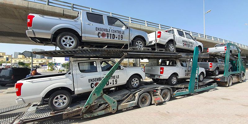 En photos : Livraison des 10 Peugeot pick-up offerts par la STAFIM