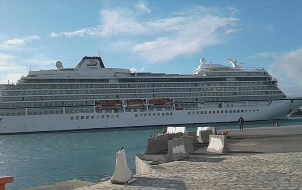 Port de la Goulette : Arrivée du premier bateau de croisière pour l'année 2017 