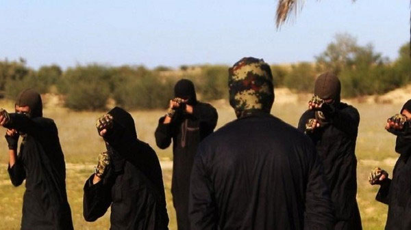 تنظيم ''داعش'' الإرهابي يذبح قبطياً سابعاً في سيناء ويحرق منزله