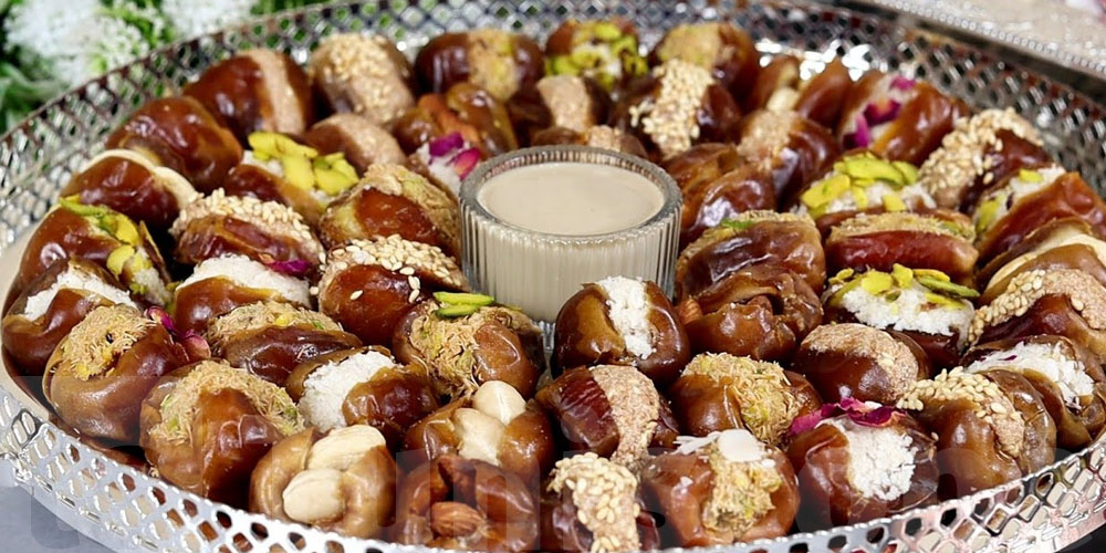 دقلة وحّدها وإلا محشية بالفاكية؟ اكتشف الأفضل لشقّان الفطر