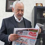 Photo du jour : Ghannouchi lisant Essarih pour montrer son excellente santé