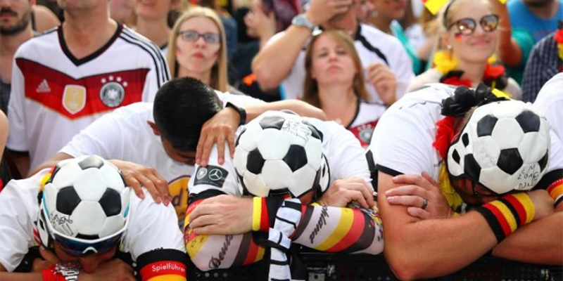 صدمة بين الألمان بعد الخروج من كأس العالم ومطالب بتغيير شامل