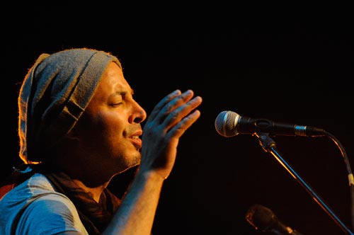 dhafer-010310-4.jpg