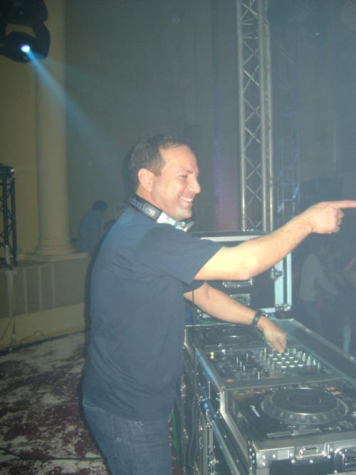 dj-bach-041209-1.jpg