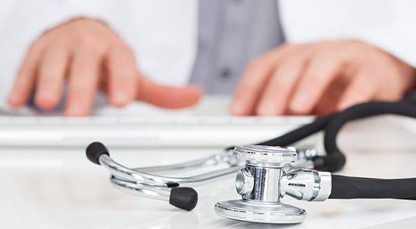 عمادة أطباء الاسنان تقرر عدم الترسيم الالي للمتخرجين من كليات أجنبية