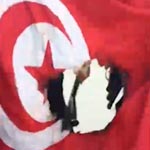 Le drapeau Tunisien incendié à Hay Ettadhamen