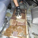 Plus de 13kg de résine de cannabis à bord d’une voiture à Kasserine