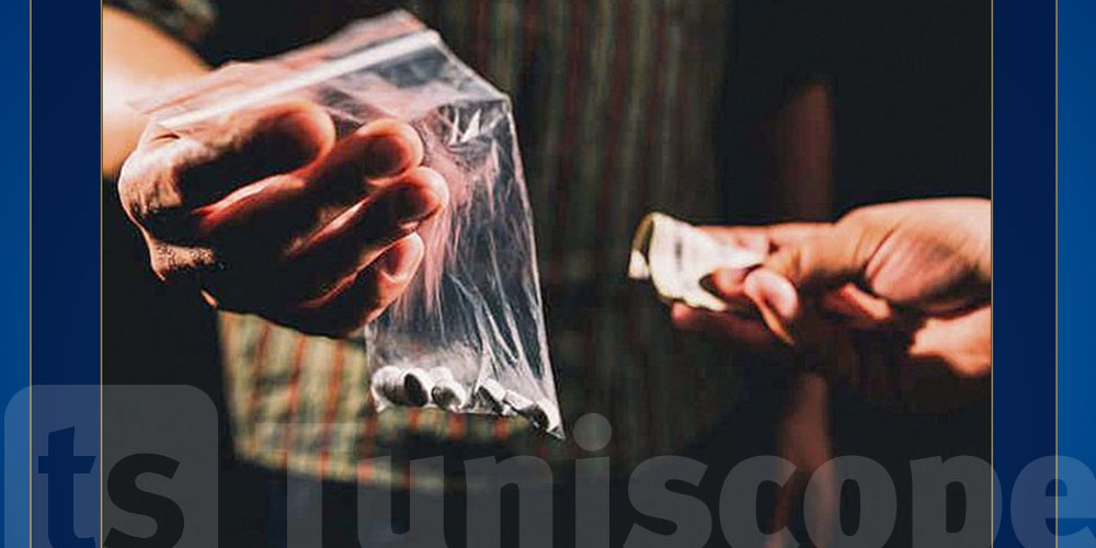العاصمة : القبض على مروّج مخدّرات موّرط في قضايا عدلية