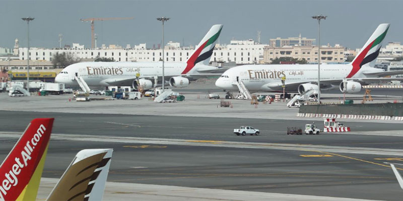 طائرات درون تعطّل رحلات مطار دبي مؤقتا