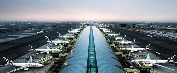 مطار دبي يستأنف الرحلات بعد إغلاق وجيز للمجال الجوي