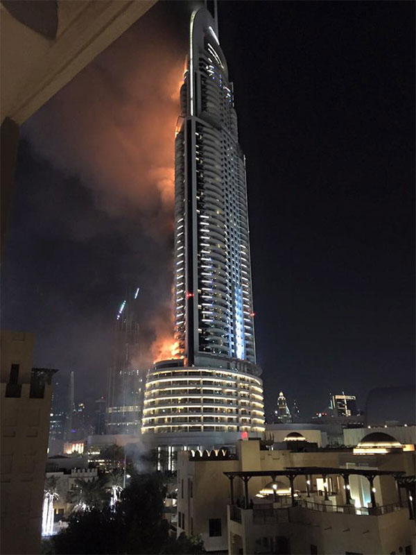dubai-311215-2.jpg