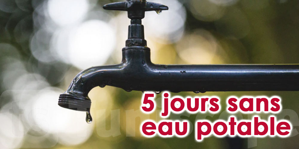 Privés d’eau potable, des citoyens bloquent une route