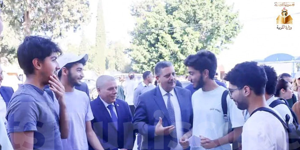عاجل : زيارة وزارية لمراكز الباكالوريا في تونس وبن عروس