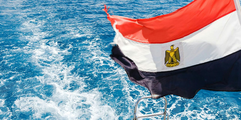 عاجل: ممثلة مصرية مشهورة تعلن حصولها على شهادة نسبها ''للأشراف'': أنا وأولادي من نسل النبي محمد!