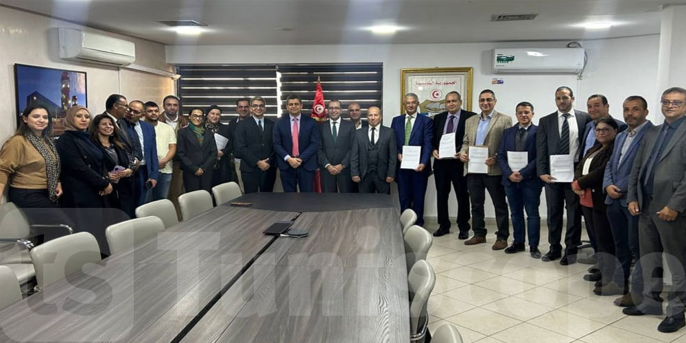 توقيع عقود لمشاريع جديدة لإنتاج الكهرباء من الطاقة الشمسية في إطار نظام التراخيص