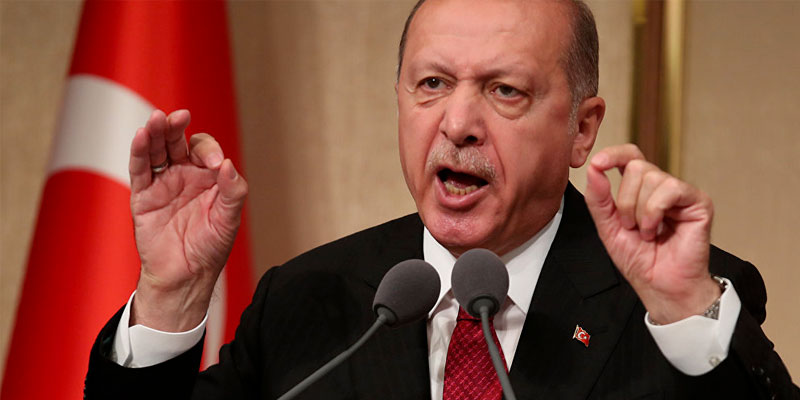 Erdogan accuse les Etats-Unis de vouloir frapper la Turquie ''dans le dos''