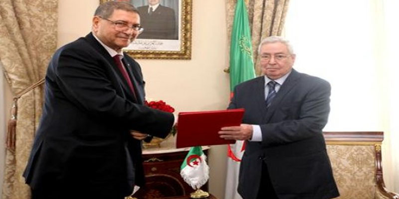 رئيس مجلس الأمة الجزائري يستقبل الحبيب الصيد مبعوث الباجي قائد السبسي