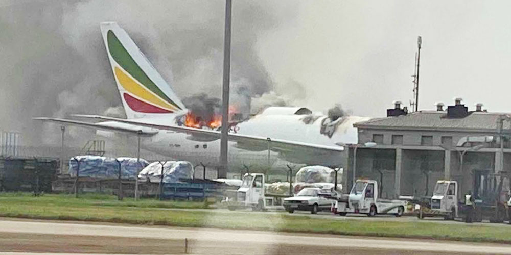 En vidéo : Un avion d’Ethiopian Airlines prend feu à Shanghai