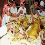 العالم يحصي 795 مليون جائع والدول العربية تلقي فائض موائد رمضان في النفايات
