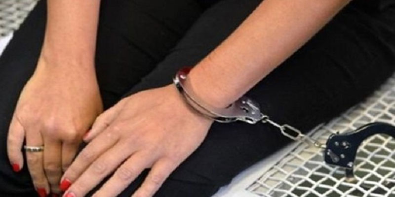 القصرين: إيقاف فتاة على متن ''لُوّاج'' وبحوزتها كمية من ''الزطلة''