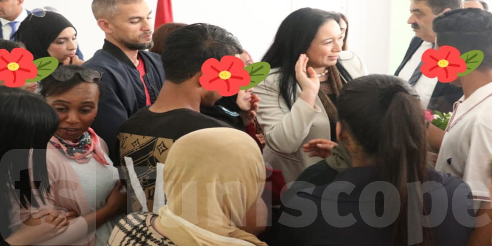 حيّ التضامن: وزيرة المرأة تعطي إشارة انطلاق توزيع هدايا العيد على الأطفال فاقدي السند 