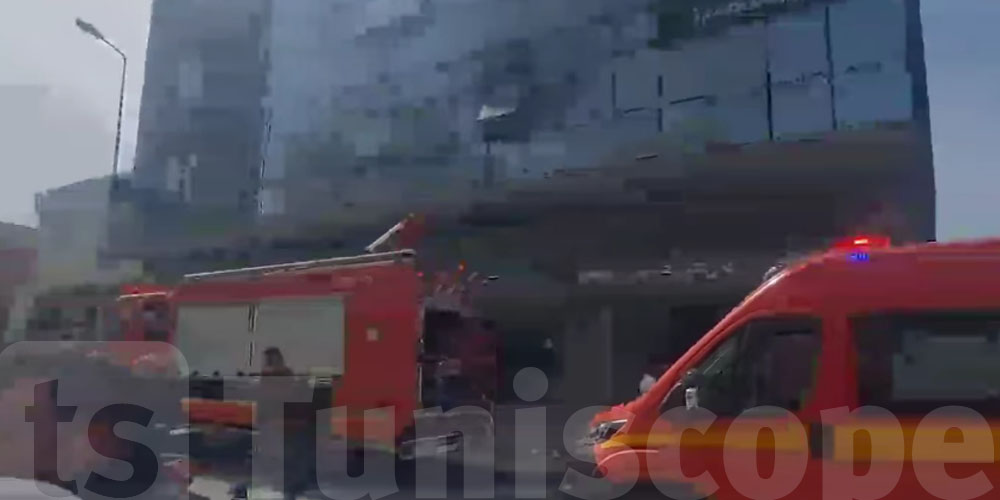 عاجل- فيديو : حريق في عمارة قرب محطة النقل بقليبية
