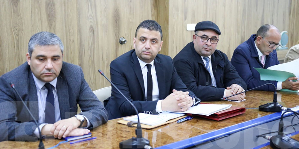 جلسة عمل تنسيقية بين وزارة الرياضة وجامعة كرة القدم...تفاصيلها