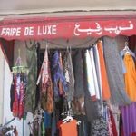 Pour la fête de l’Aïd, les tunisiens piochent leurs vêtements dans des tas de fripes